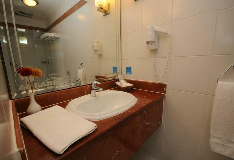 کابین, Albander Hotel & Resort