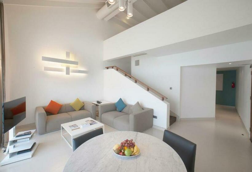 کلبه ییلاقی, Albander Hotel & Resort