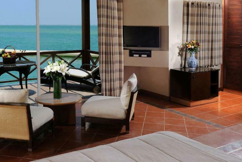 کابین, Albander Hotel & Resort