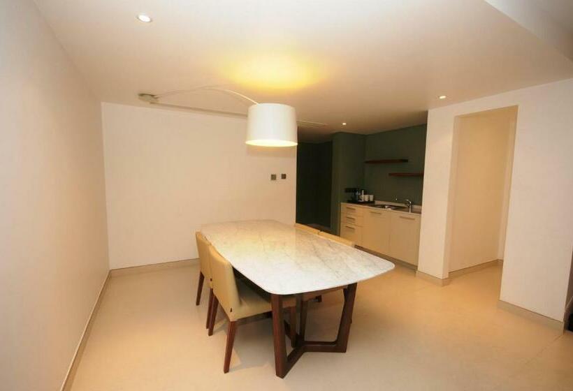 کلبه ییلاقی, Albander Hotel & Resort