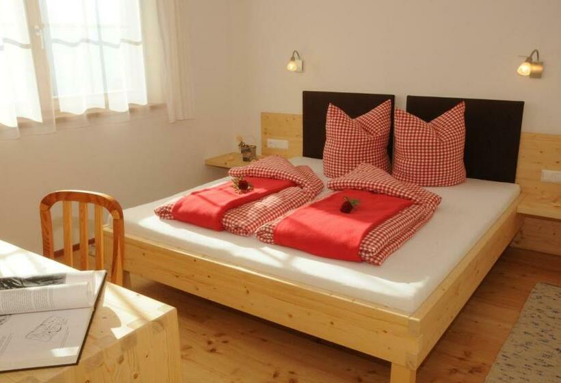 1 Bedroom Apartment Mountain View, Gerlhof