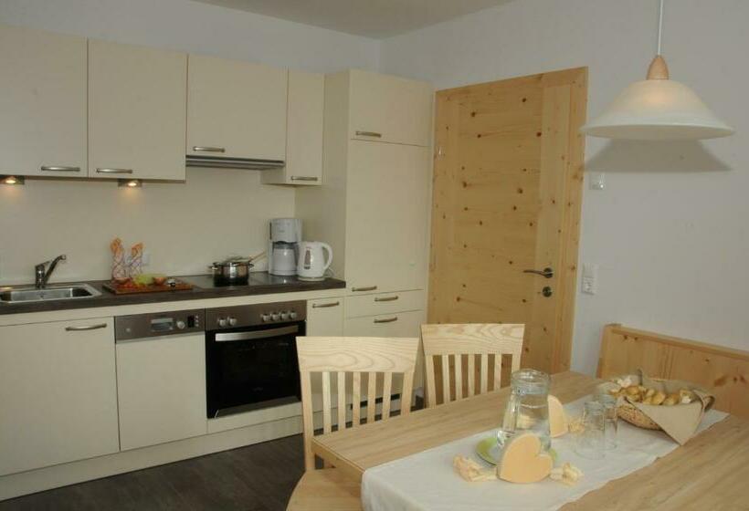 1 Bedroom Apartment Mountain View, Gerlhof