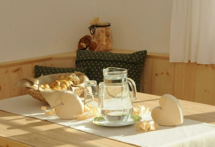 1 Bedroom Apartment Mountain View, Gerlhof