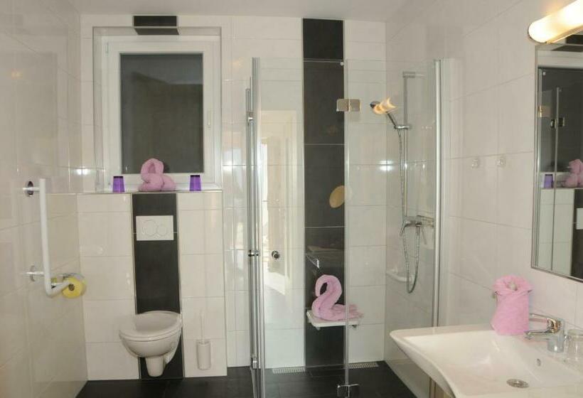 1 Bedroom Apartment Mountain View, Gerlhof