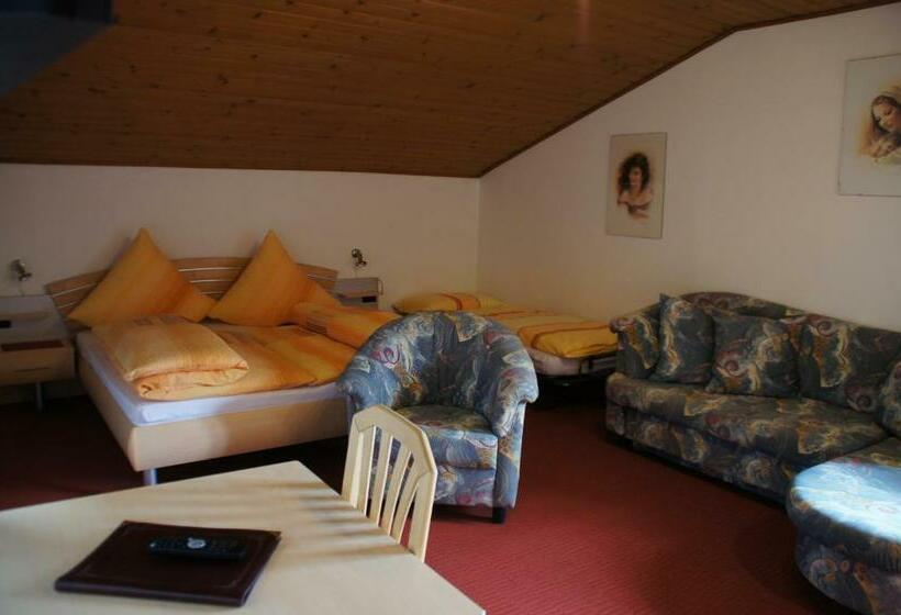 Номер Стандарт Вид на Горы, Oberangerhof