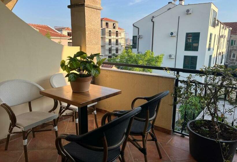 استودیو استاندارد با تراس, Casa Maruca