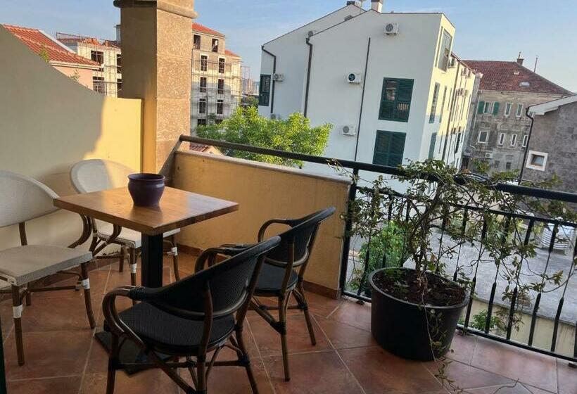 استودیو استاندارد با تراس, Casa Maruca