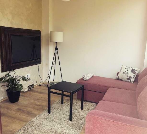 آپارتمان 1 خوابه با تراس, Casa Maruca