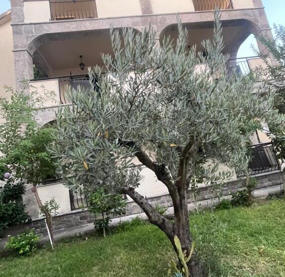 آپارتمان 1 خوابه با تراس, Casa Maruca