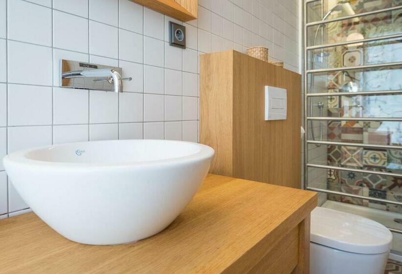 חדר משפחתי נוף לגינה, Boutique Hotel Zikmundov