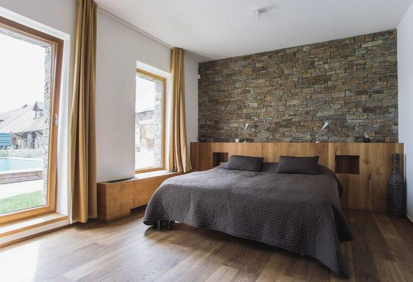 חדר משפחתי נוף לגינה, Boutique Hotel Zikmundov