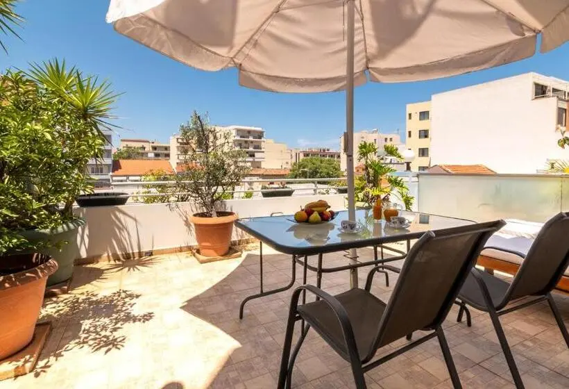 １ベッドルームのデラックスアパートメント, Alena Apartments
