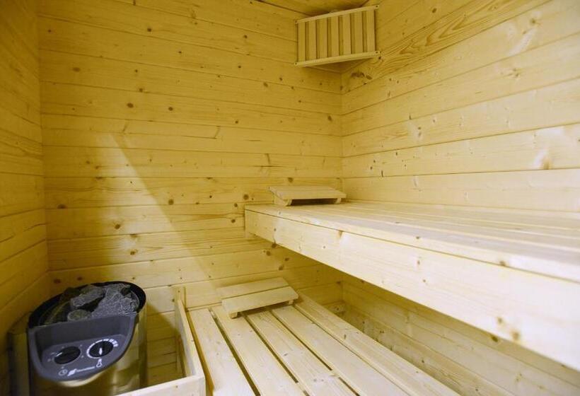 Апартаменты 3 Спальни, Au30