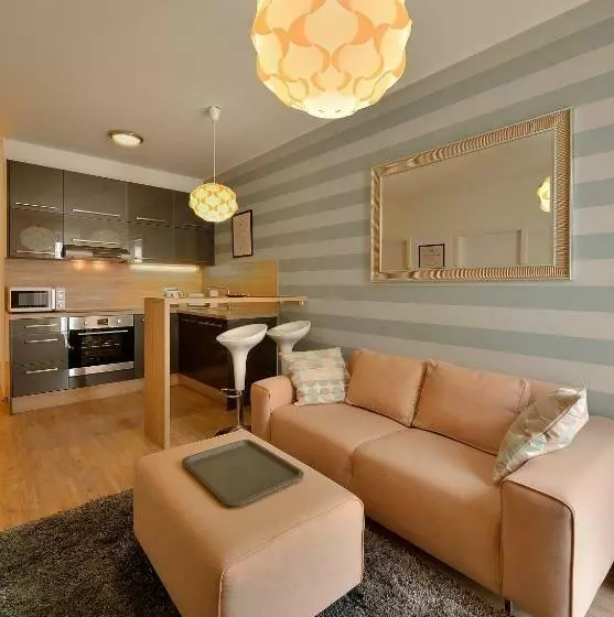 آپارتمان لوکس 1 خوابه, Charming & Cozy Ambiente Apartments