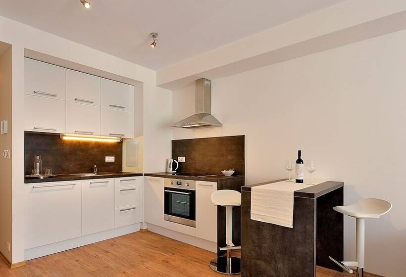 آپارتمان لوکس 1 خوابه, Charming & Cozy Ambiente Apartments