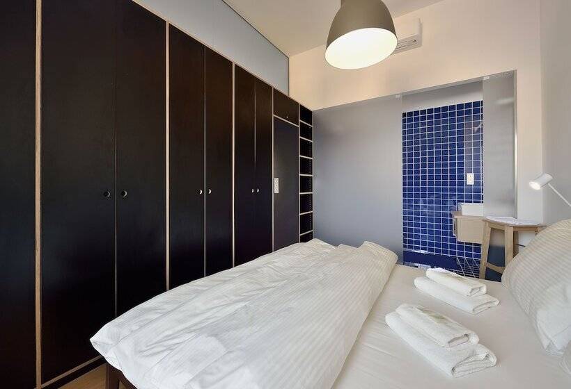 1 Bedroom Penthouse Apartment, Charming & Cozy Ambiente Apartments