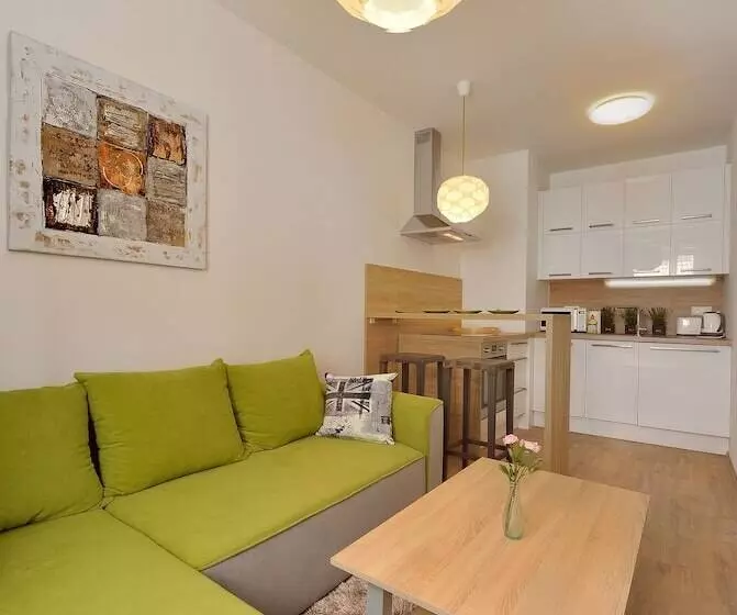 آپارتمان سوپریور 1 خوابه, Charming & Cozy Ambiente Apartments