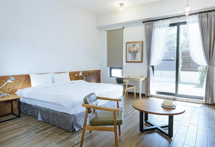 اتاق استاندارد با چشم‌انداز باغ, Chillax Inn B&b