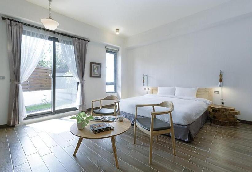 اتاق استاندارد با چشم‌انداز باغ, Chillax Inn B&b