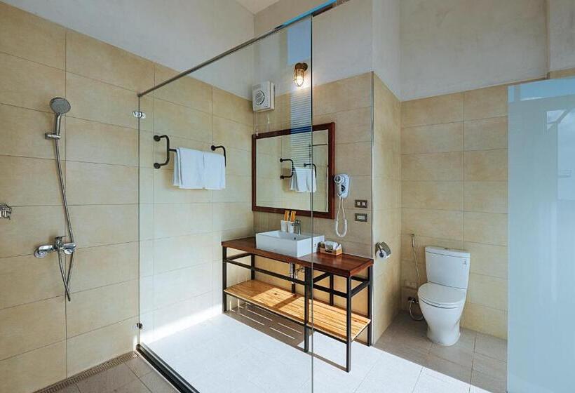 اتاق لوکس, Chillax Inn B&b