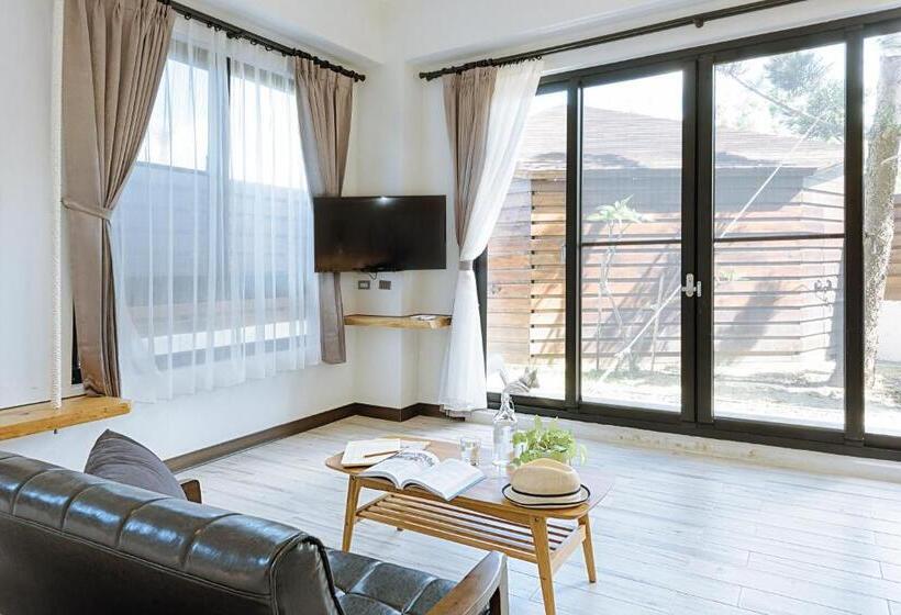 اتاق استاندارد با چشم‌انداز باغ, Chillax Inn B&b