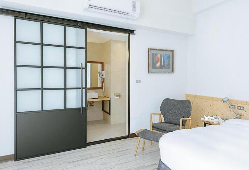 اتاق استاندارد با چشم‌انداز باغ, Chillax Inn B&b