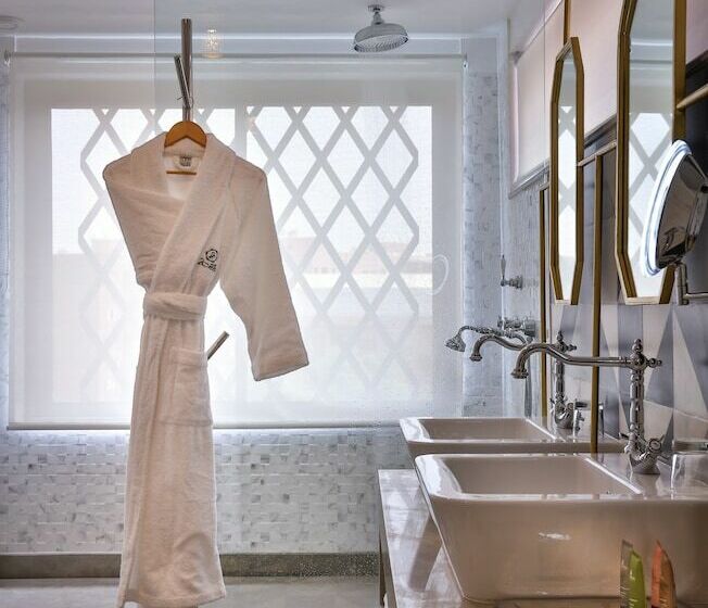 اتاق لوکس, 2ciels Boutique