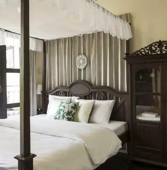 テラス付スイート, Baan Luang Rajamaitri Historic Inn