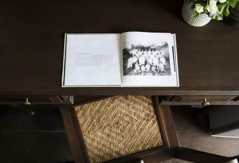 テラス付スイート, Baan Luang Rajamaitri Historic Inn