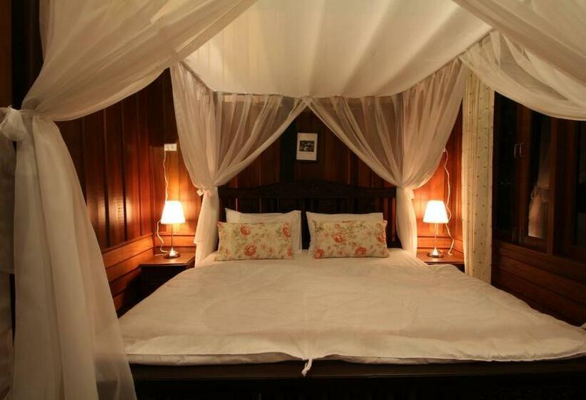 테라스 스위트, Baan Luang Rajamaitri Historic Inn