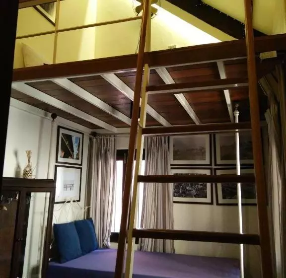スタンダードスタジオ, Baan Luang Rajamaitri Historic Inn