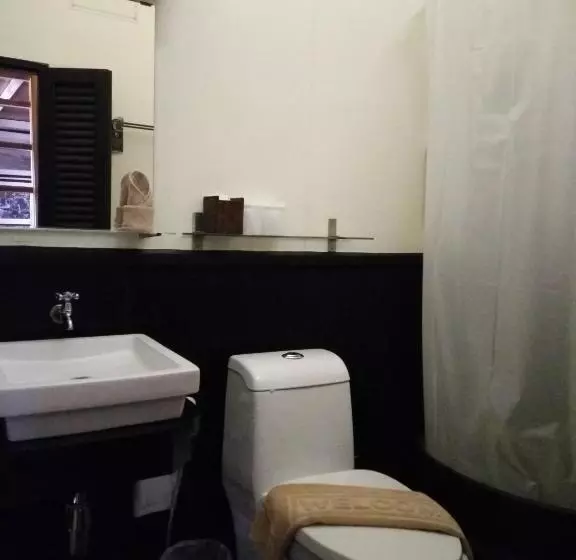 スタンダードスタジオ, Baan Luang Rajamaitri Historic Inn