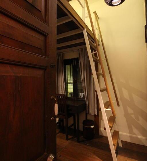 استودیوی استاندارد, Baan Luang Rajamaitri Historic Inn