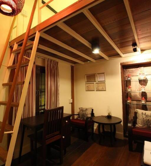Студия Стандарт, Baan Luang Rajamaitri Historic Inn