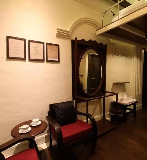 バルコニー付きスタンダードステューディオ, Baan Luang Rajamaitri Historic Inn