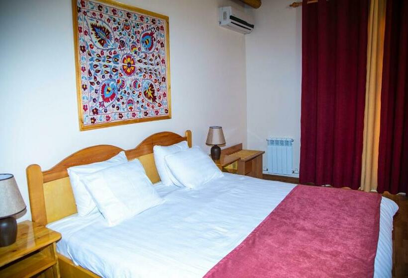 اتاق استاندارد, Bibikhanum