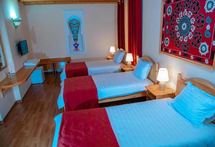 اتاق استاندارد سه نفره, Bibikhanum