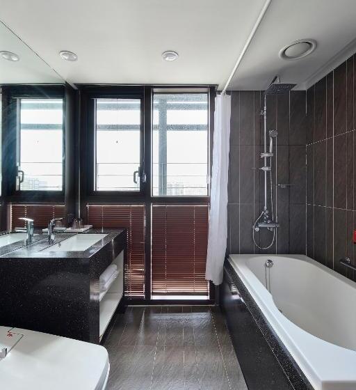 ジュニアスイート, Jeju Central City