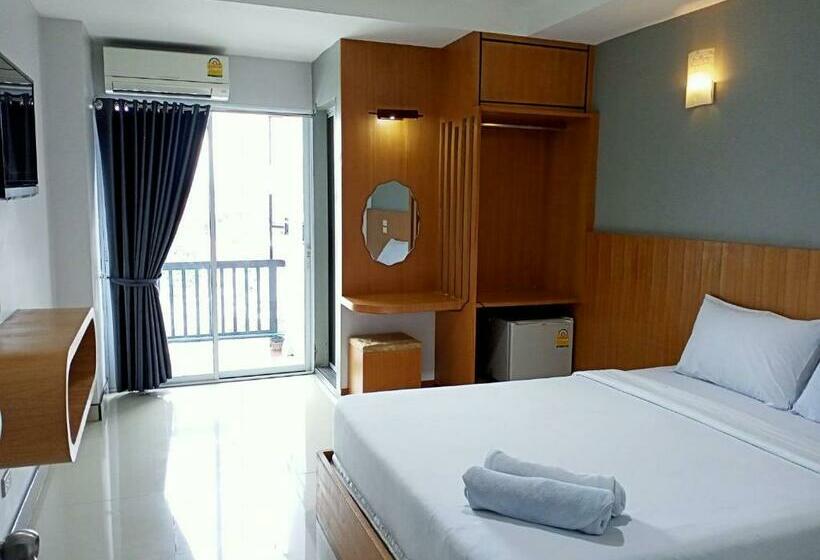 חדר סטנדרט עם מרפסת, @me2