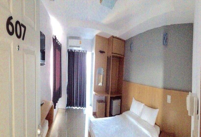 חדר משפחתי, @me2