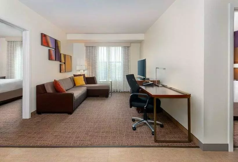 Sviitti 2 Makuuhuonetta, Residence Inn By Marriott Charlottesville Downtown