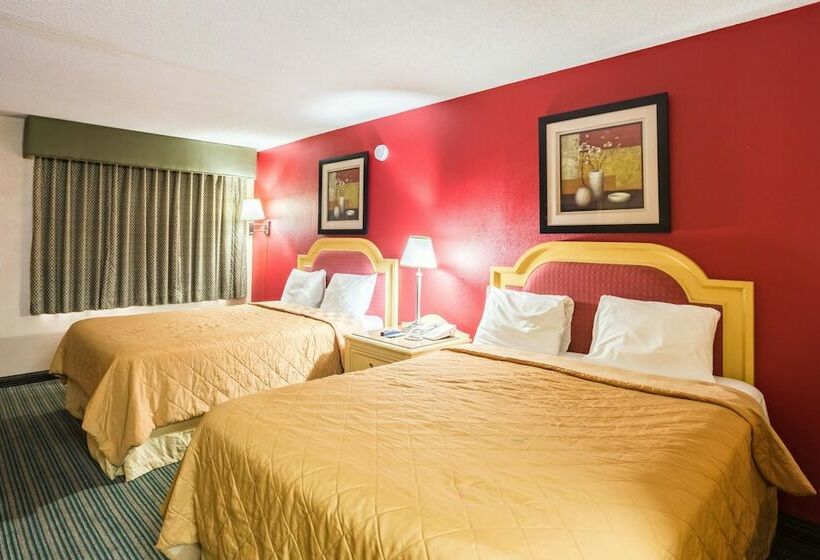 غرفه قياسيه سريرين مزدوجين, Rodeway Inn