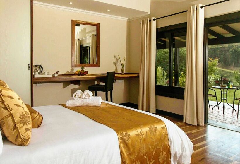 غرفة ديلوكس, Malachite Manor