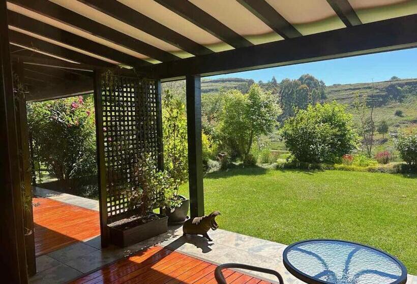 غرفة ديلوكس, Malachite Manor