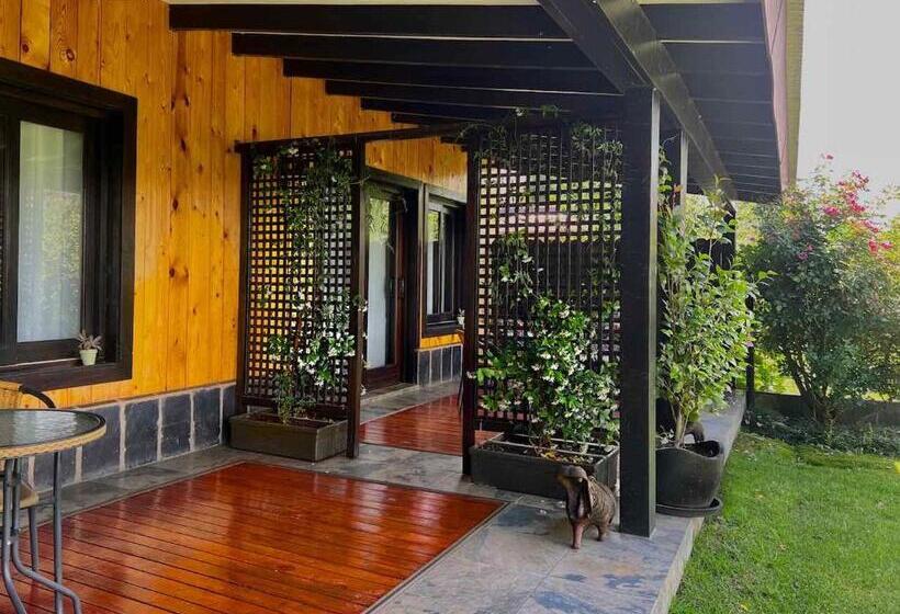Номер Deluxe, Malachite Manor