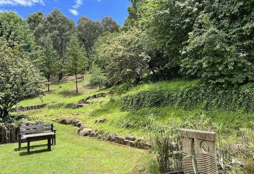 غرفة ديلوكس ثلاثية, Malachite Manor