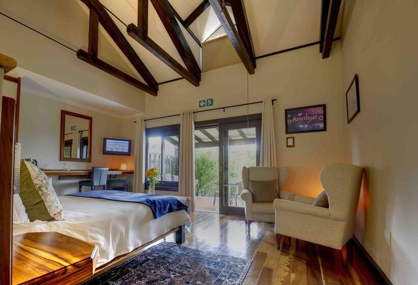 غرفة ديلوكس, Malachite Manor