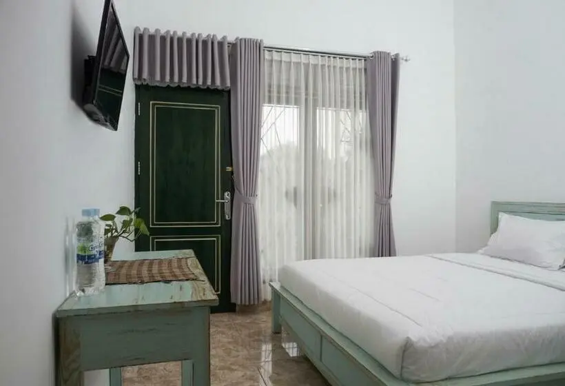 اتاق استاندارد, Reddoorz At Griya Cemara Homestay Yogyakarta