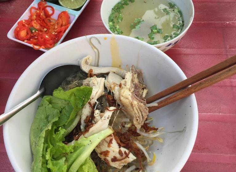 带共用浴室的标准房间, B Home