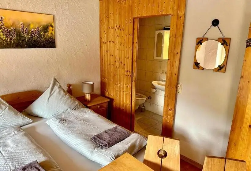 اتاق استاندارد با بالکن, Pension Steakhaus Füssen